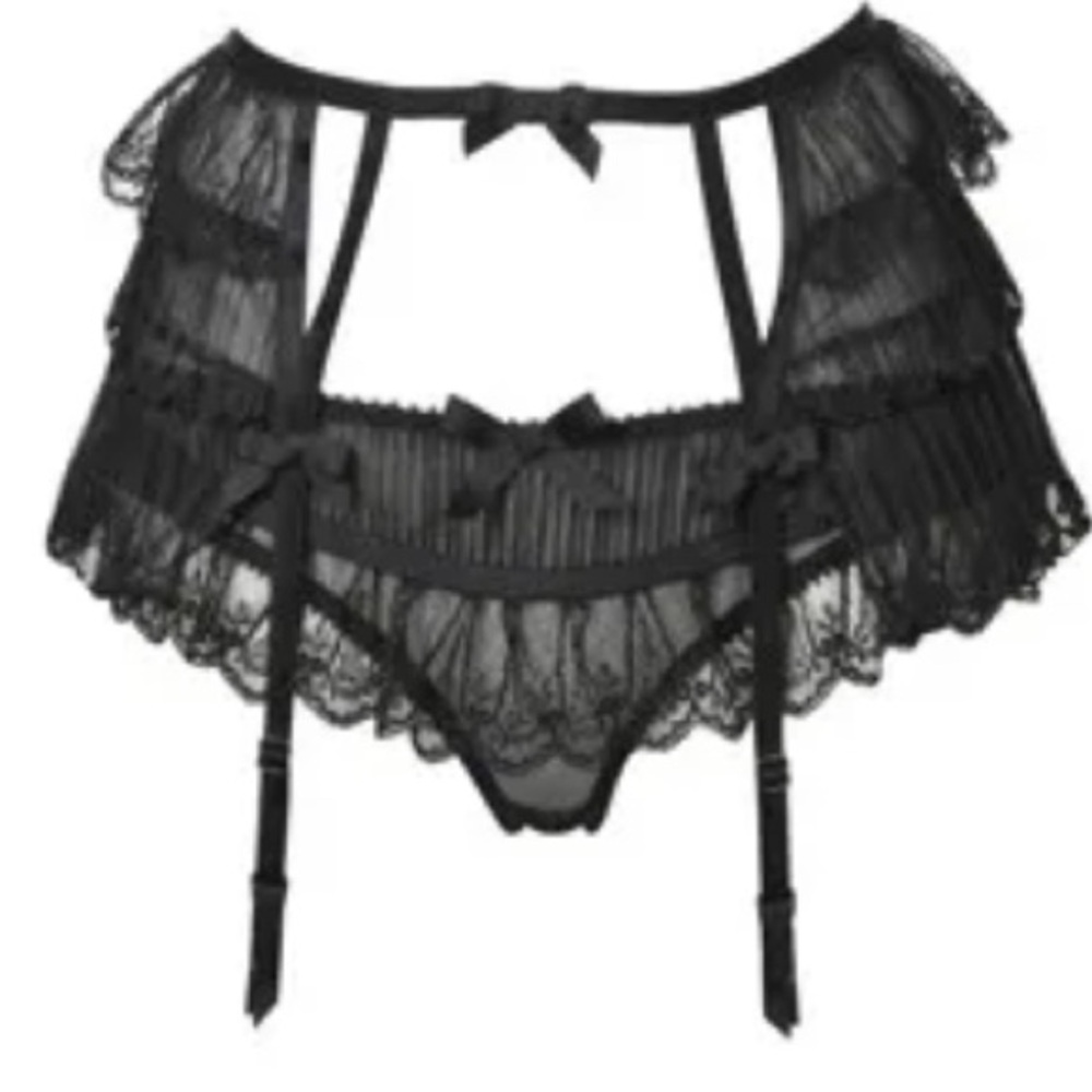 Brand New Agent Provocateur Fifi Panties in All Black. Size 2